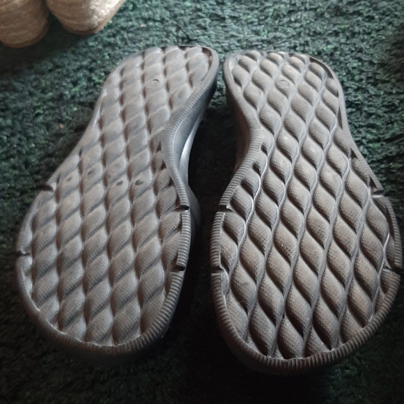 Sandals - Picture 2 of 2